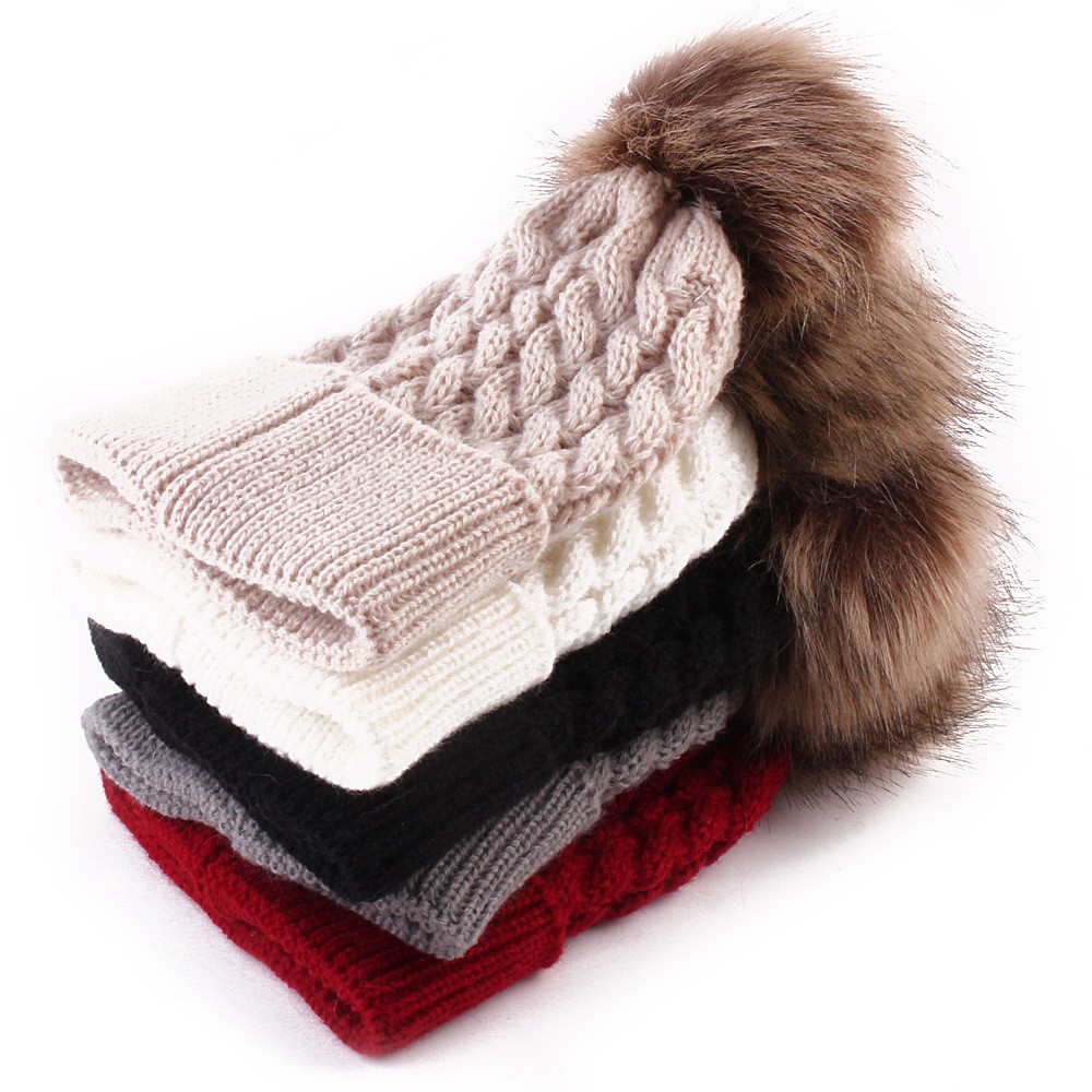 Mũ len màu trơn thiết kế gắn quả cầu lồng thời trang mùa đông cho bé