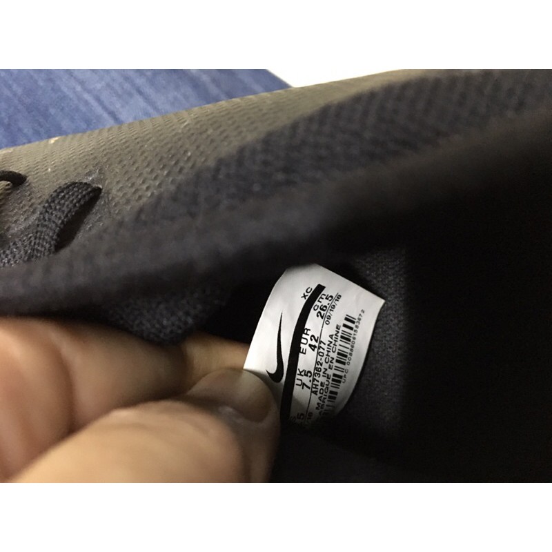 Giày đá bóng sân cỏ tự nhiên