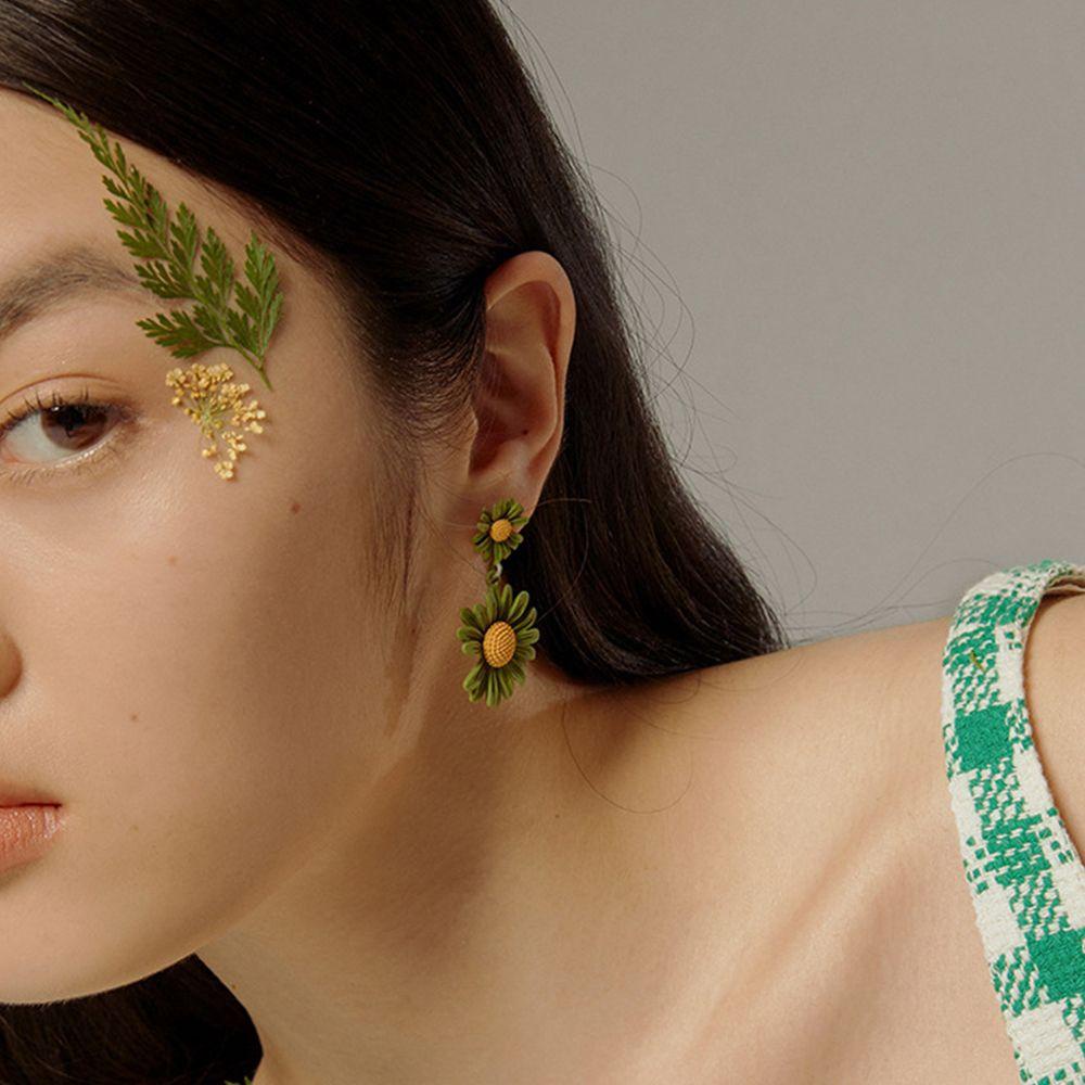 Khuyên Tai Dáng Dài Hình Hoa Dễ Thương Thời Trang Mùa Hè Cho Bạn Gái