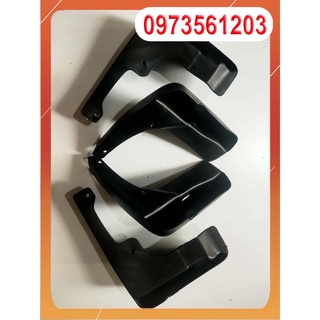 BỘ CHẮN BÙN BÁNH ALTIS ĐỜI 2002-2007