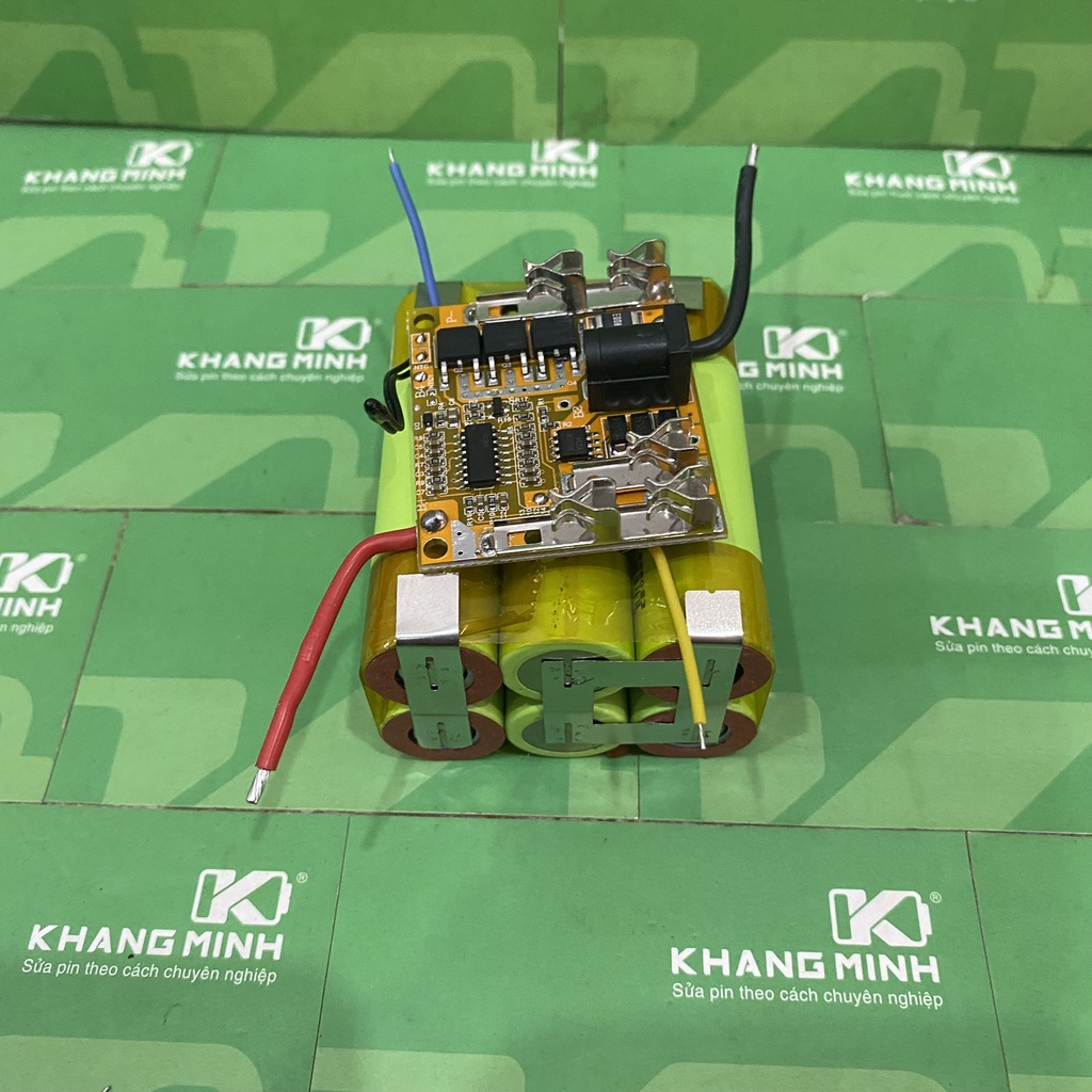Mạch makita 3S 12V 65A, giắc DC, sạc và bảo vệ pin Li-ion 12V - 12.6V
