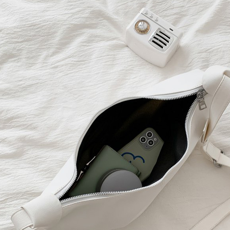 Túi xách IELGY hình bánh mì đeo 1 vai có khóa kéo màu đen thời trang cổ điển giản dị cho nữ