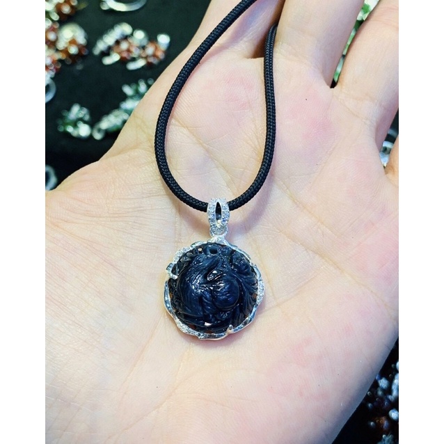 Mặt dây chuyền Hồ Ly chúa dáng tròn đá mắt hô xanh đen