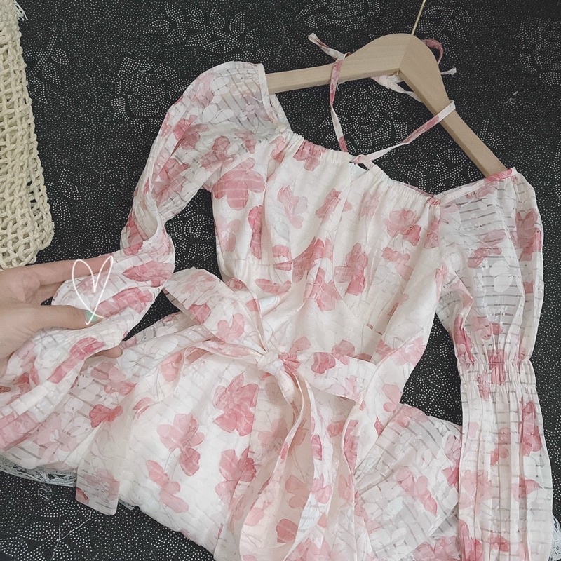 Đầm hoa hồng tay loe viền ren td bo tay