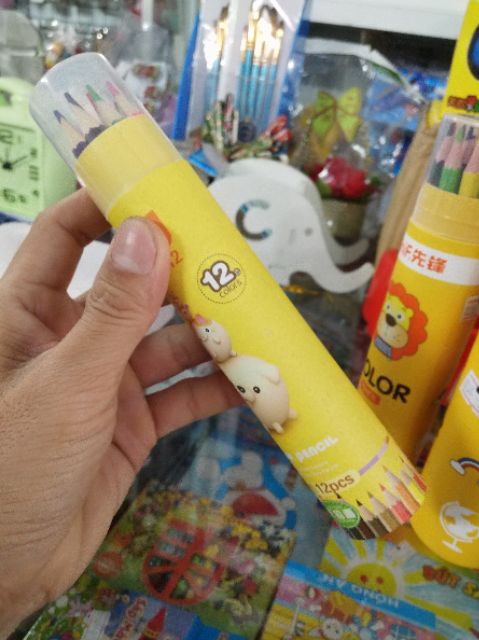 Hộp bút chì 12 màu !!!