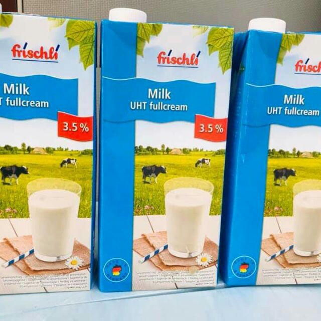 Sữa tươi nguyên kem Frischli Đức hộp 1lit