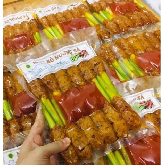 Nem bò nướng sả thơm ngon nổi tiếng