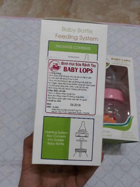 Bình sữa rảnh tay Baby lops