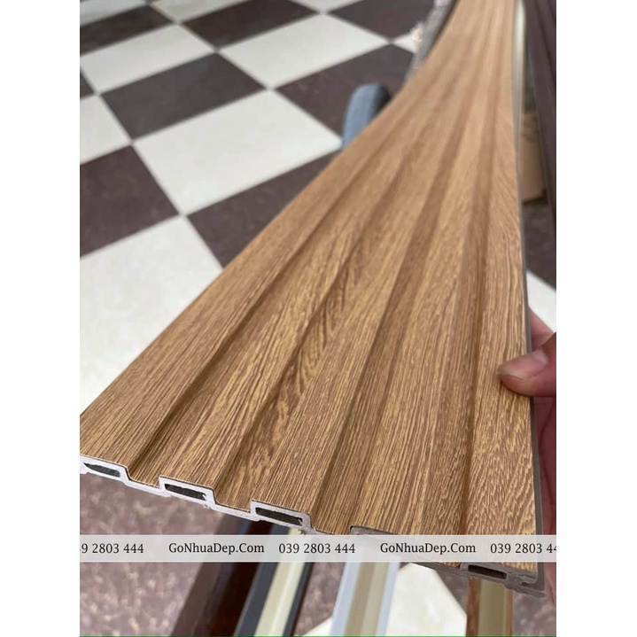 Tấm ốp gỗ nhựa  trang trí cho không gian nội thất thêm đẹp mắt và sang trọng hơn, giá chỉ từ 113k/tấ