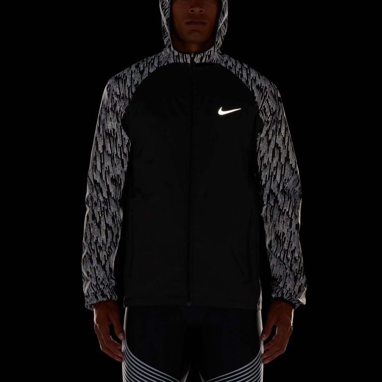 Áo Khoác Gió Nike Essential Flash HD Jacket