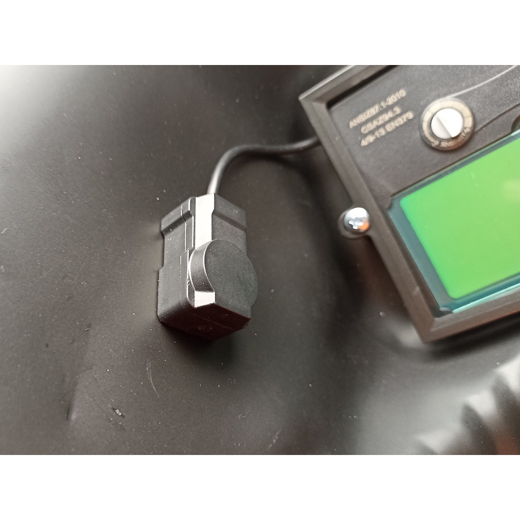 Mặt nạ hàn điện tử năng lượng mặt trời số tự động DIN4-13