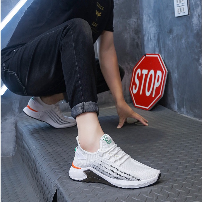 (Có 2 Màu) Giày nam thể thao sneakers v7 SDINA vải thoáng khí