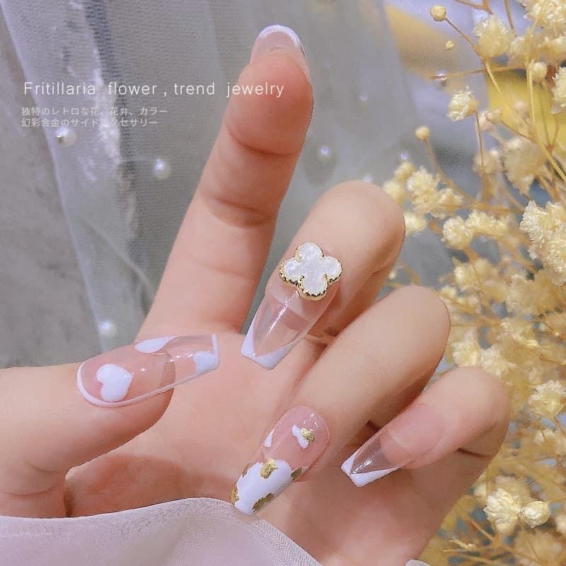 Cham cỏ 4 lá(sét 18 cái)
