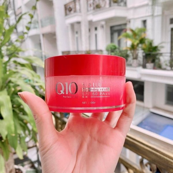 Kem Body Q10 Perfect Pro Sữa lựu tái tạo và dưỡng trắng da