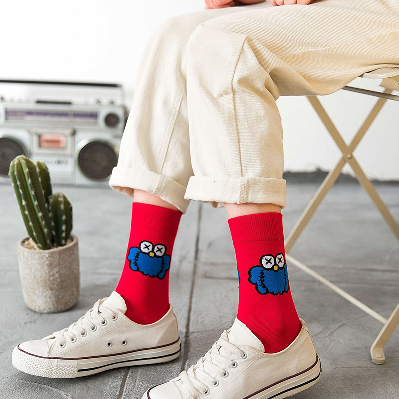 【YKN】 KAWS Vớ Cotton Họa Tiết Hoạt Hình Dễ Thương Dành Cho Nam Và Nữ