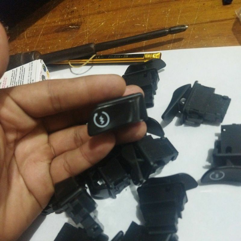 công tắc đề xe wave 110 các dòng