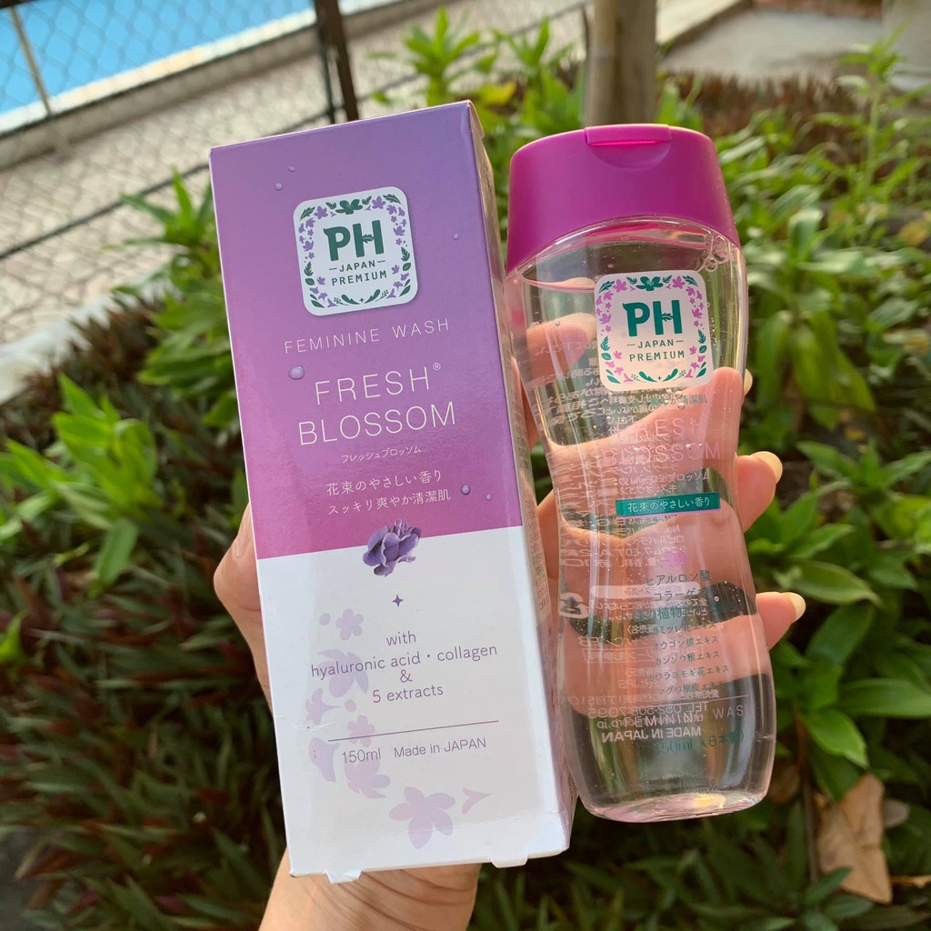 Dung dịch vệ sinh phụ nữ PH Care Japan Premium của Nhật Bản 150ml (Hoa hồng, Bạc hà, Hoa, Hoa Lily)