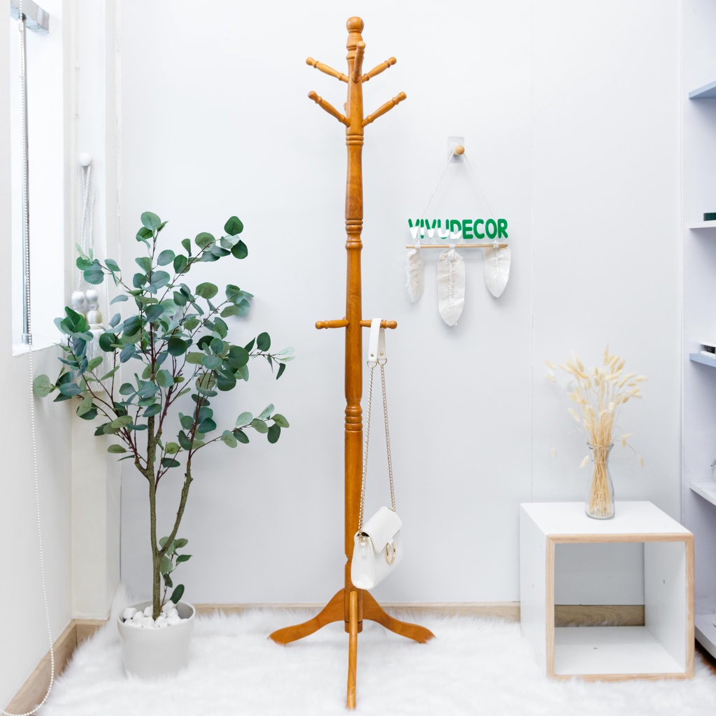 Cây Treo Quần Áo Bằng 100% Gỗ Cao Su Tự Nhiên 3 Chân GH Của Dogogiasi.com Màu Oak Hàng Xuất Khẩu Hàn Quốc.