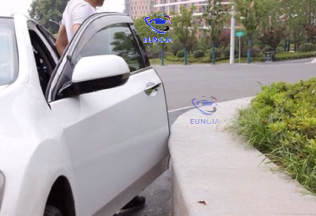 5 mét Gioăng cao su chữ u lõi thép - nẹp viền cửa xe ô tô chống va đập tuyệt đối