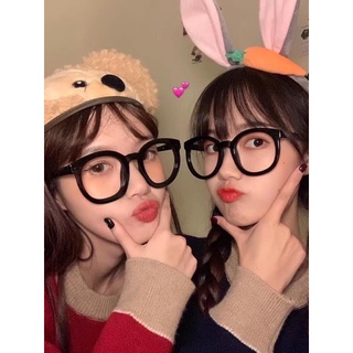 Kính 2 chấm chữ V thời trang