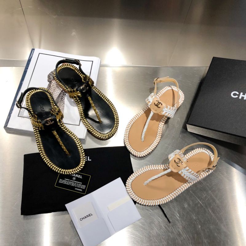 dép sandal nữ xỏ ngón da thật mũi tròn 𝘾𝙝𝙖𝙣𝙚𝙡