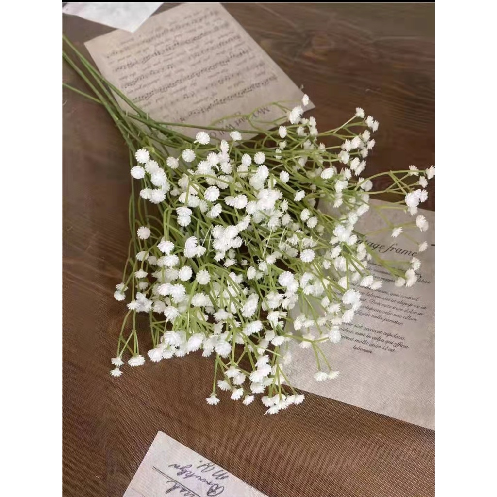 Bó hoa gypsophila nhân tạo xinh xắn dùng trang trí tiệc cưới