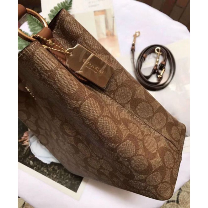 TÚI COACH TOWN BUCKET