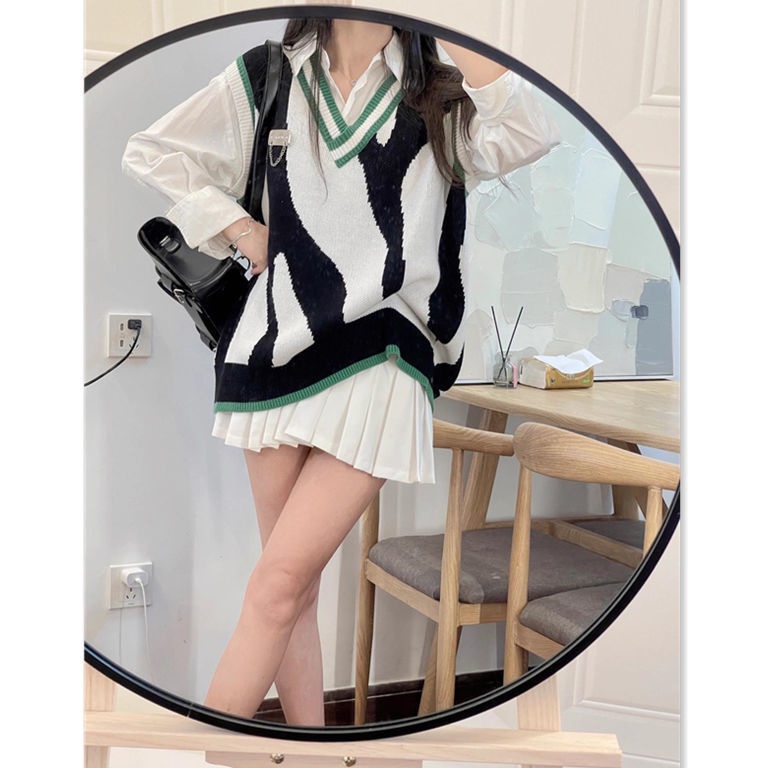 Bộ Áo Dệt Kim Sát Nách Màu Tương Phản + Áo Sơ Mi Thời Trang Hàn Quốc