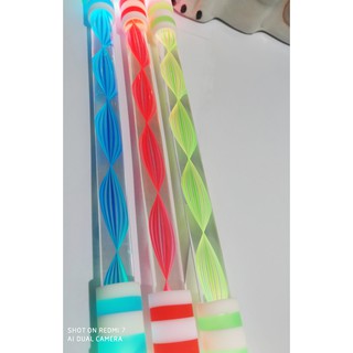 Bút quay đèn led 7 màu