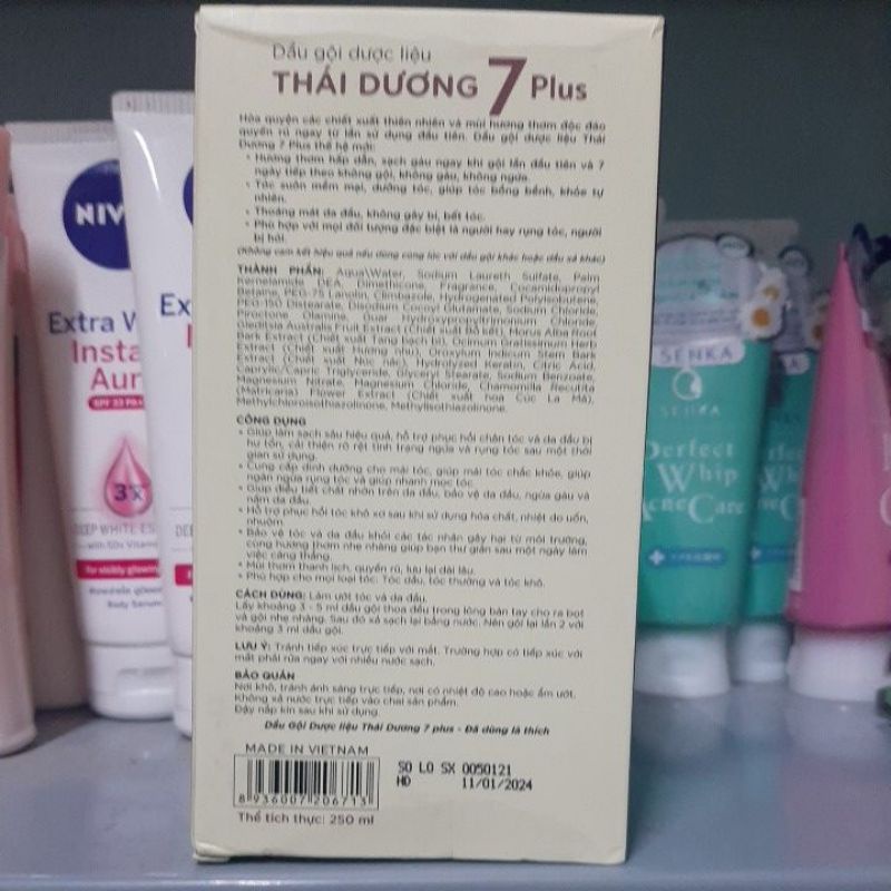 Dầu gội dược liệu Thái Dương 7 Plus 250ml