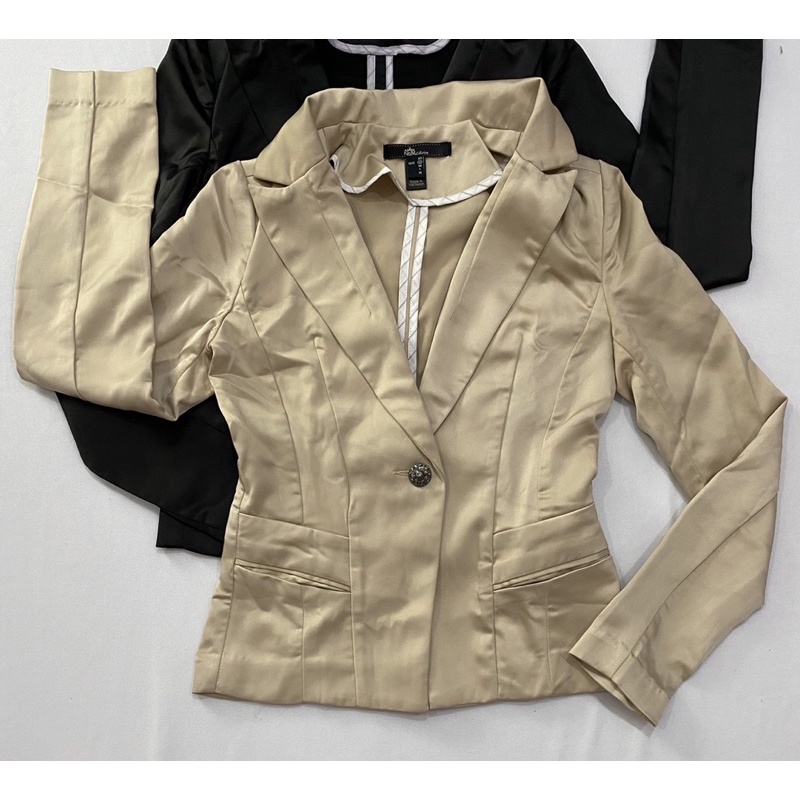 Áo vest nữ phi bóng Ninomaxx có lót đệm vai cao cấp - Thanh lý vnxk