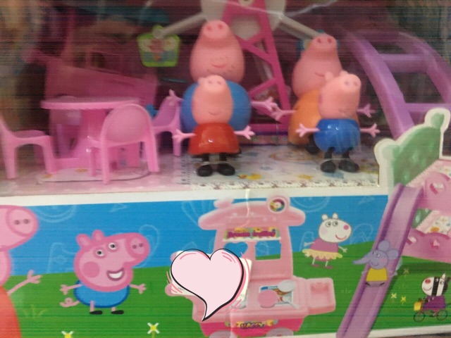 Hộp Trò chơi gia đình Heo Peppa chơi công viên - Pig Peppa in park