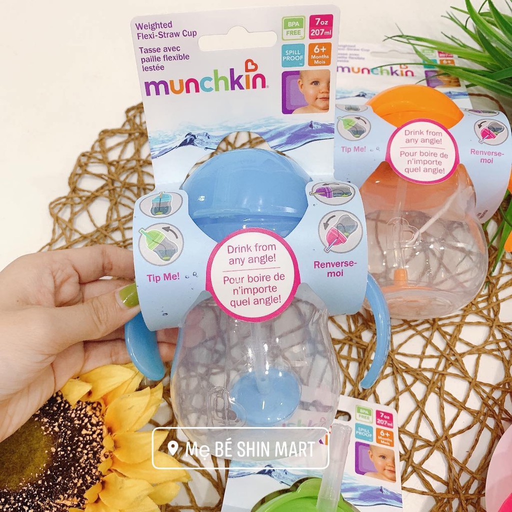 Binh tập uống ống hút Munchkin mọi tư thế 207ml cho trẻ từ 6 tháng tuổi Click &amp; lock (chống đổ)