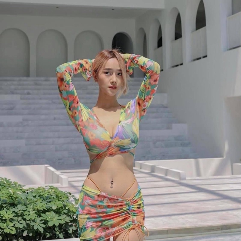 [BKN1364] <ÂU> SET BIKINI 3 MÓN ÁO DÀI TAY, QUẦN THONG, CHÂN VÁY RÚT HOA HƯỚNG DƯƠNG VÀNG | BigBuy360 - bigbuy360.vn