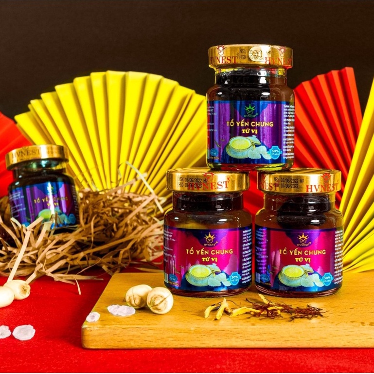 Hũ yến chưng tứ vị (táo đỏ, hạt sen, kỷ tử, long nhãn) Hoàng Việt (30% tổ yến tươi)