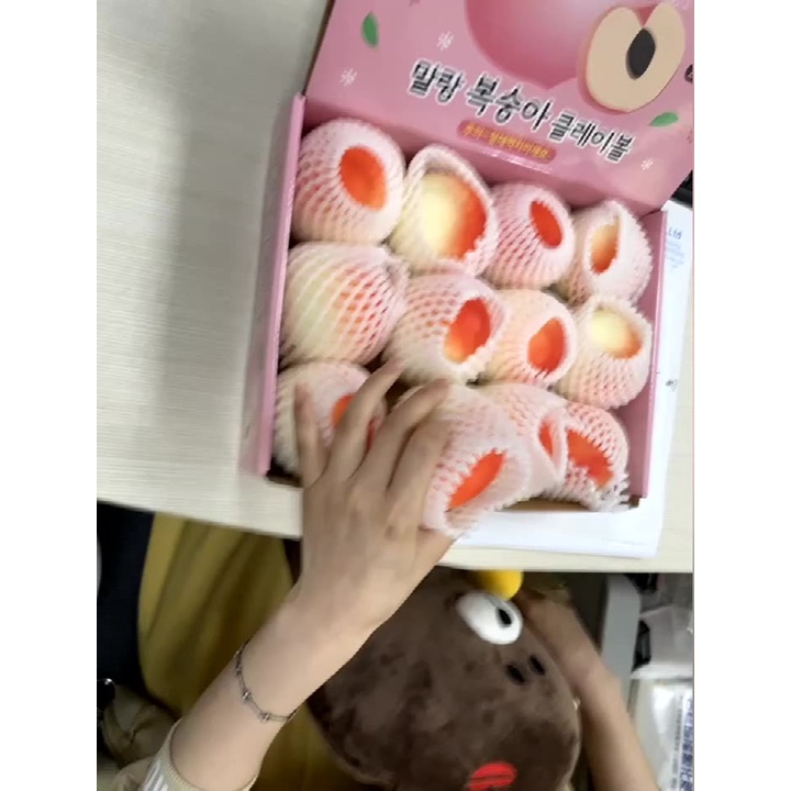 Squishy QUẢ ĐÀO MÀU VÀNG Mochi mềm mịn dễ thương chân thực giảm stress co dãn đàn hồi ngộ nghĩnh bóp giải trí