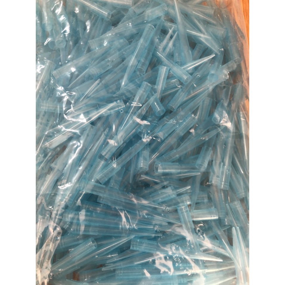 Đầu Côn Xanh 1000ul bằng nhựa PP