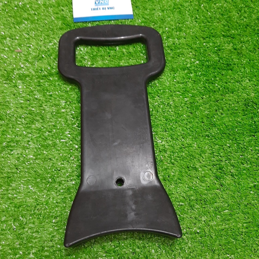 Tay đè lốp ô tô hỗ trợ khi ra vào lốp