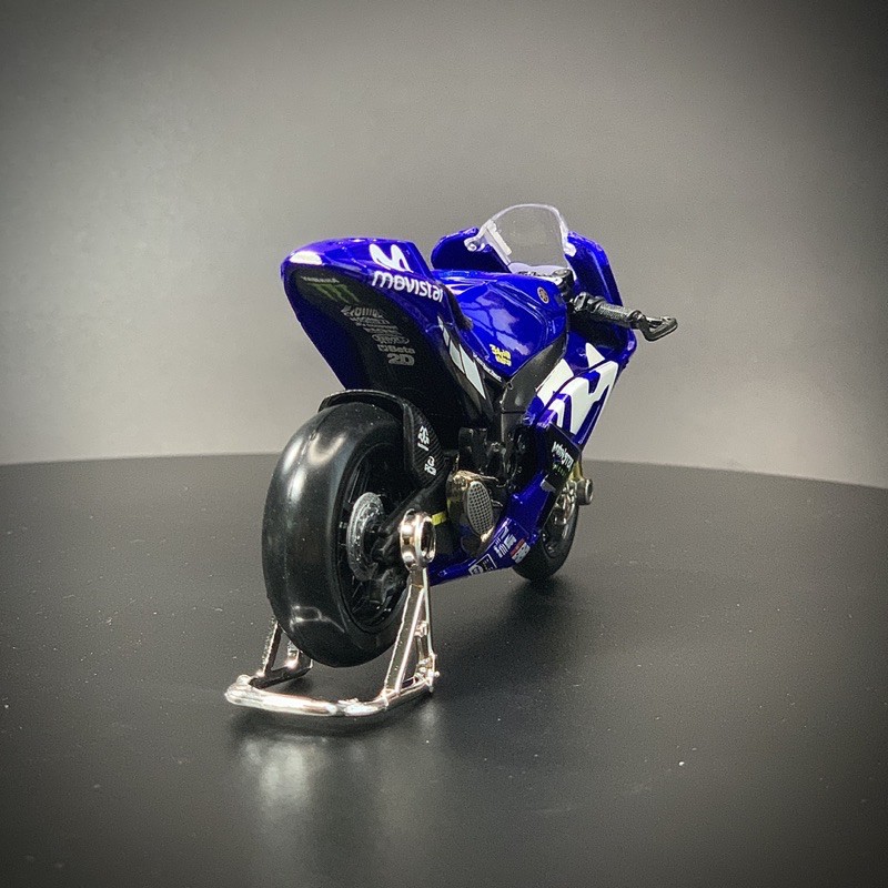 XE MÔ HÌNH - MOTO YAMAHA YZR- M1 GP VALENTINO ROSSI 46 - MAISTO tỷ lệ 1:18 CHLstore Mô Hình Xe Đua