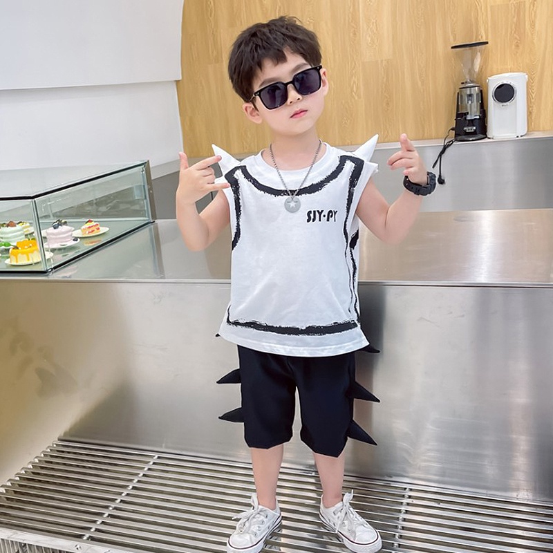 Set Áo Thun Ngắn Tay + Quần Short Đen Trắng Cho Bé