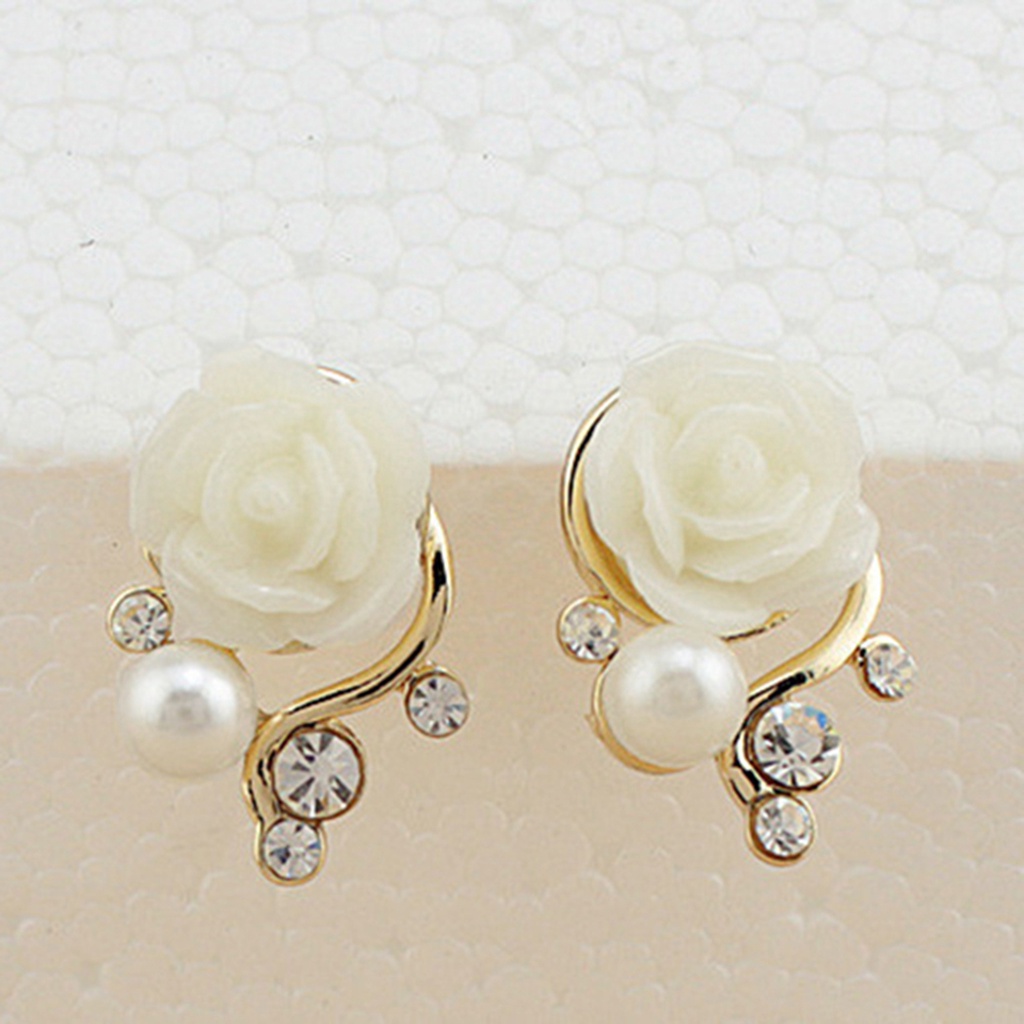 Khuyên tai hoa hồng đính đá và ngọc trai giả thanh lịch dành cho nữ