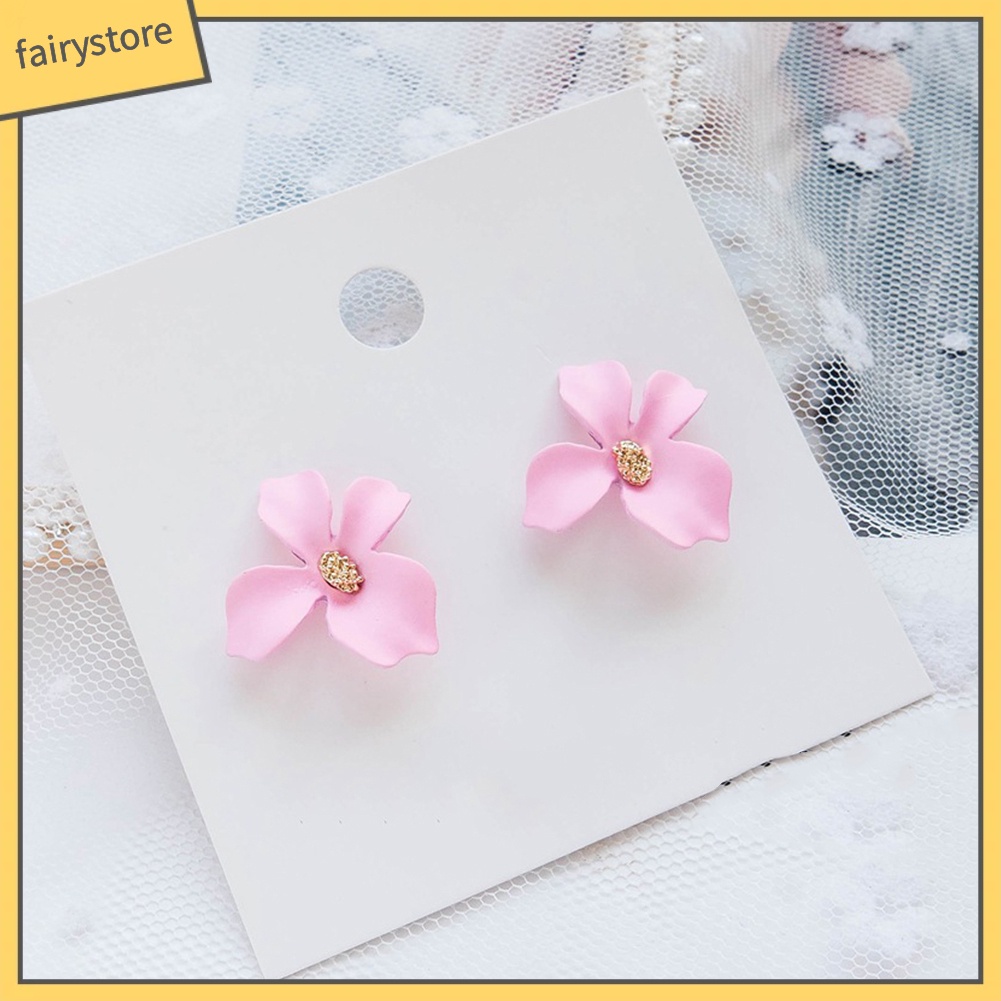 Khuyên tai mặt hình hoa xinh xắn dễ thương dành cho nữ