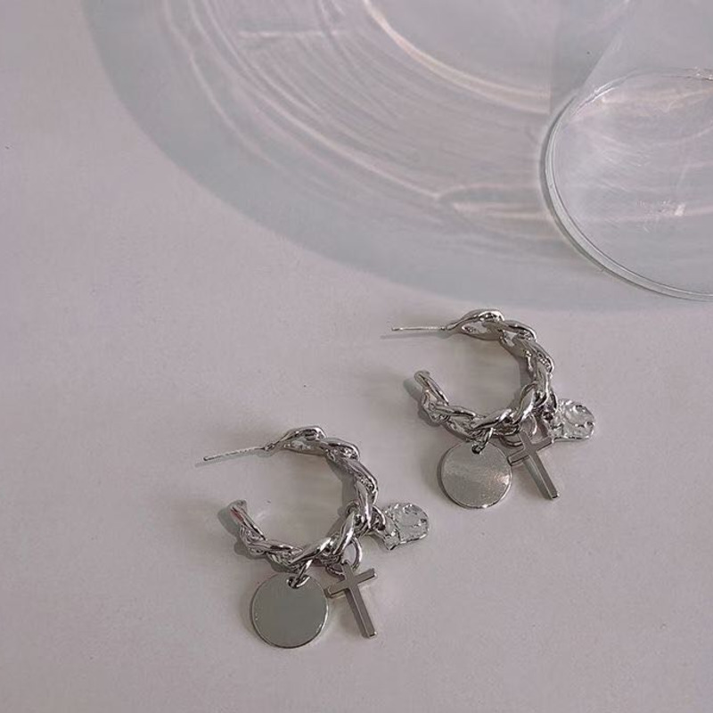 Đôi Bông Tai Họa Tiết Vòng Tròn Thời Trang Cho Nữ