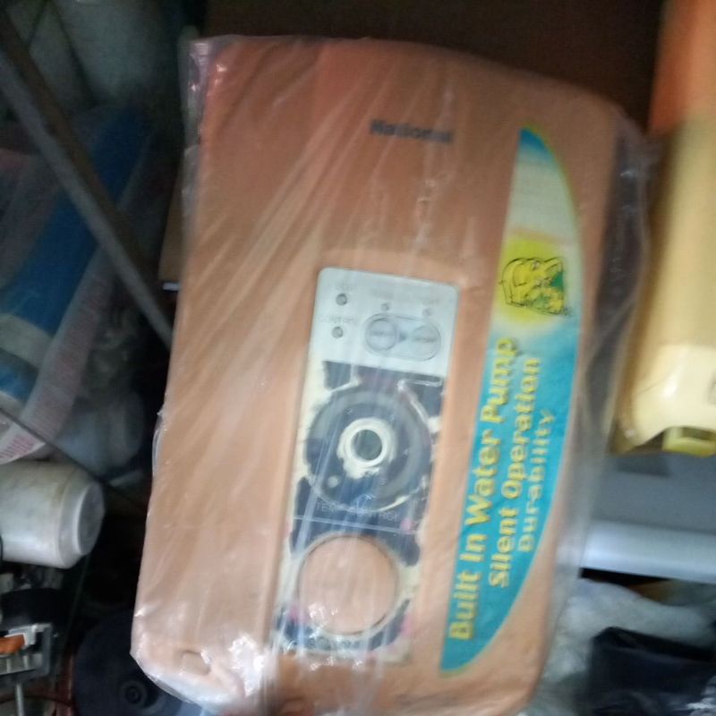 Chuyên bán máy nước nóng national có bơm