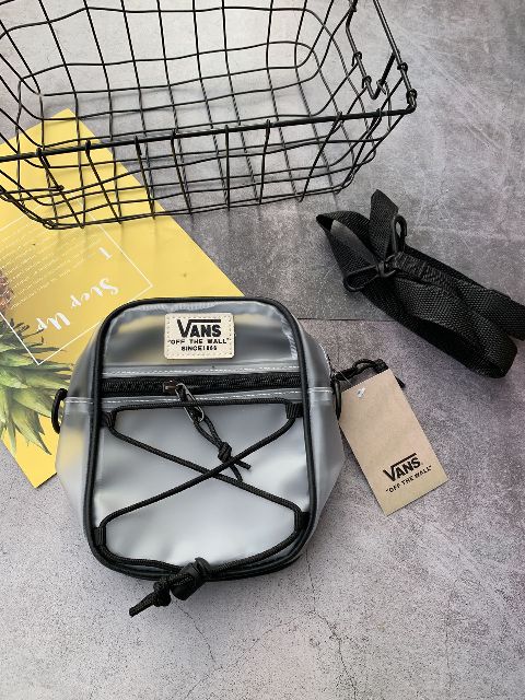 Túi minibag đeo chéo Vans nhựa trong suốt [Giá tri ân] | BigBuy360 - bigbuy360.vn