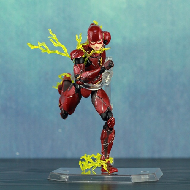 Mô hình Action figure MAFEX The Flash trong Justice League