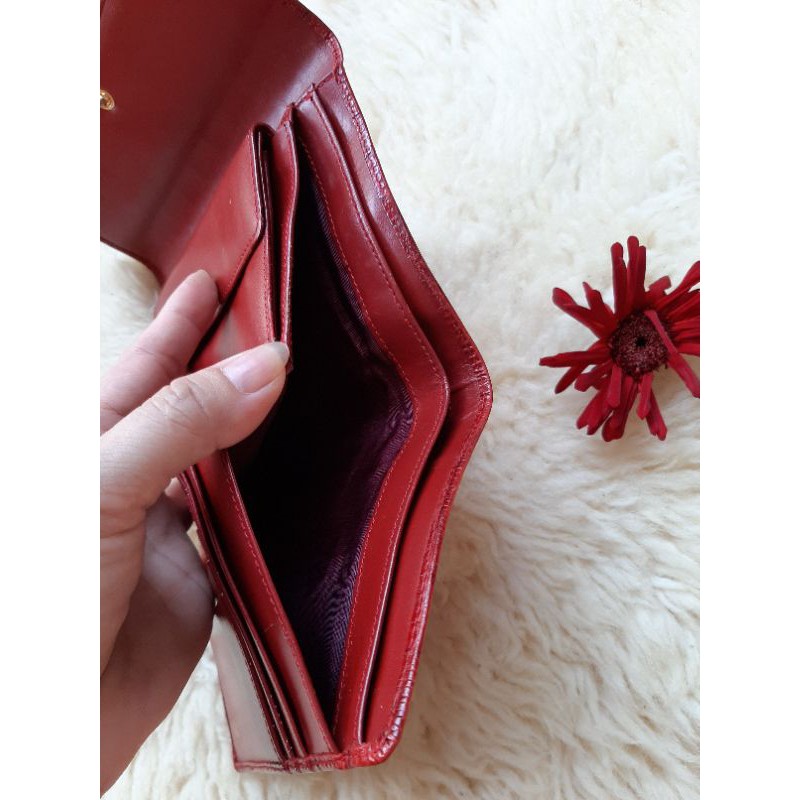 Vi da bụng cá sấu