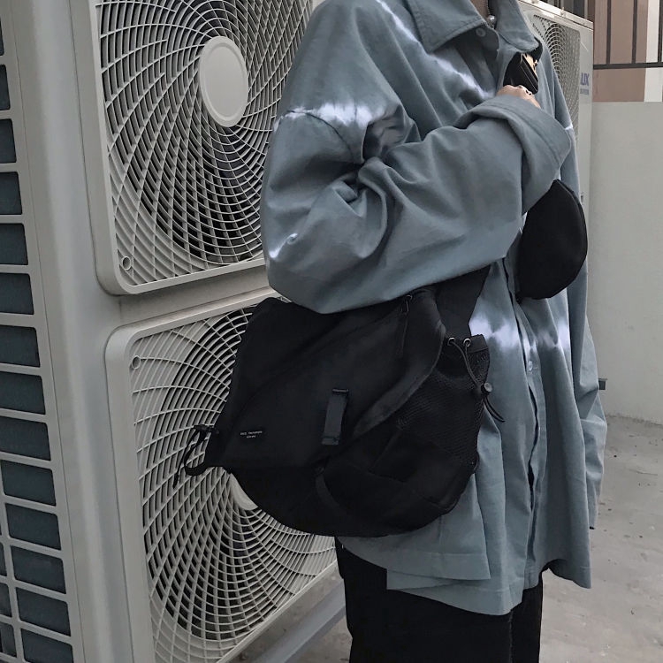 Túi đeo chéo phong cách retro năng động thời trang | BigBuy360 - bigbuy360.vn