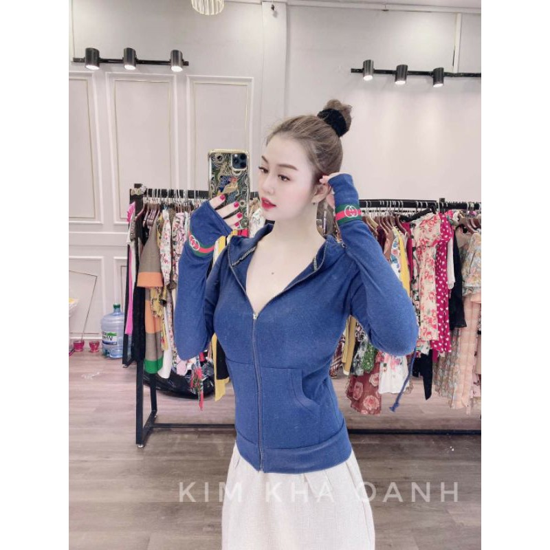 [Mã WAMT10K giảm 10k cho đơn 0k] Áo Khoác Thun Gân Ôm Body, Tôn Dáng. Mẫu Logo Tay và Eo [Có 2 túi ngoài & 2 túi trong] | BigBuy360 - bigbuy360.vn