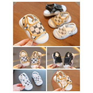 (Loại 1)Dép rọ, sandal tập đi đế mềm GD quai dán tiện lợi, chống trượt cho bé trai bé gái 0-6 tuổi(Hàng Quảng châu)